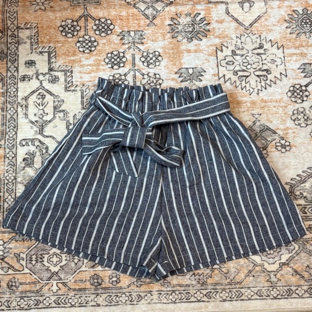 ROMWE Navy & White Vertical Stripe Paperbag Waist Shorts